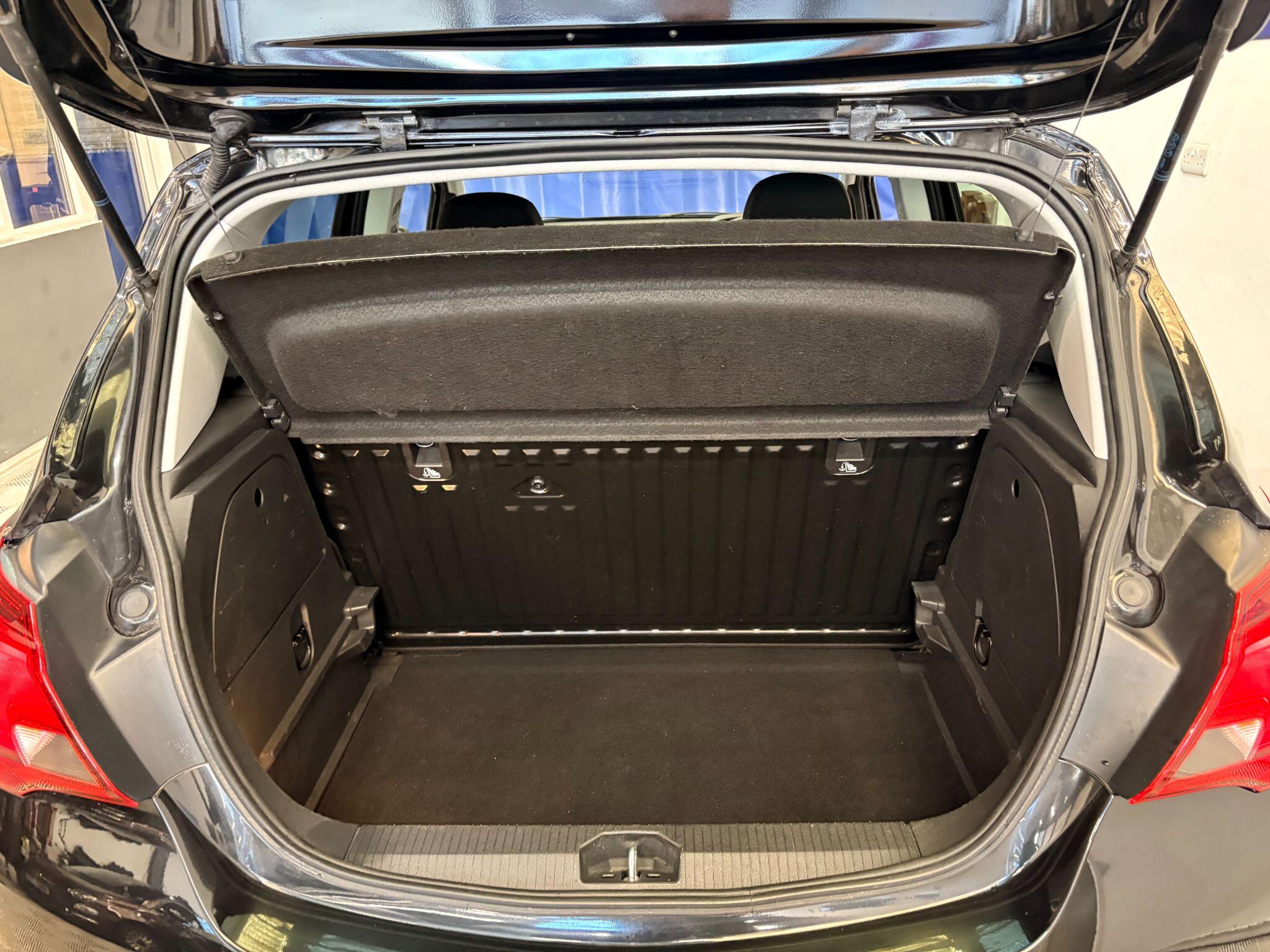 Vauxhall Corsa view 5