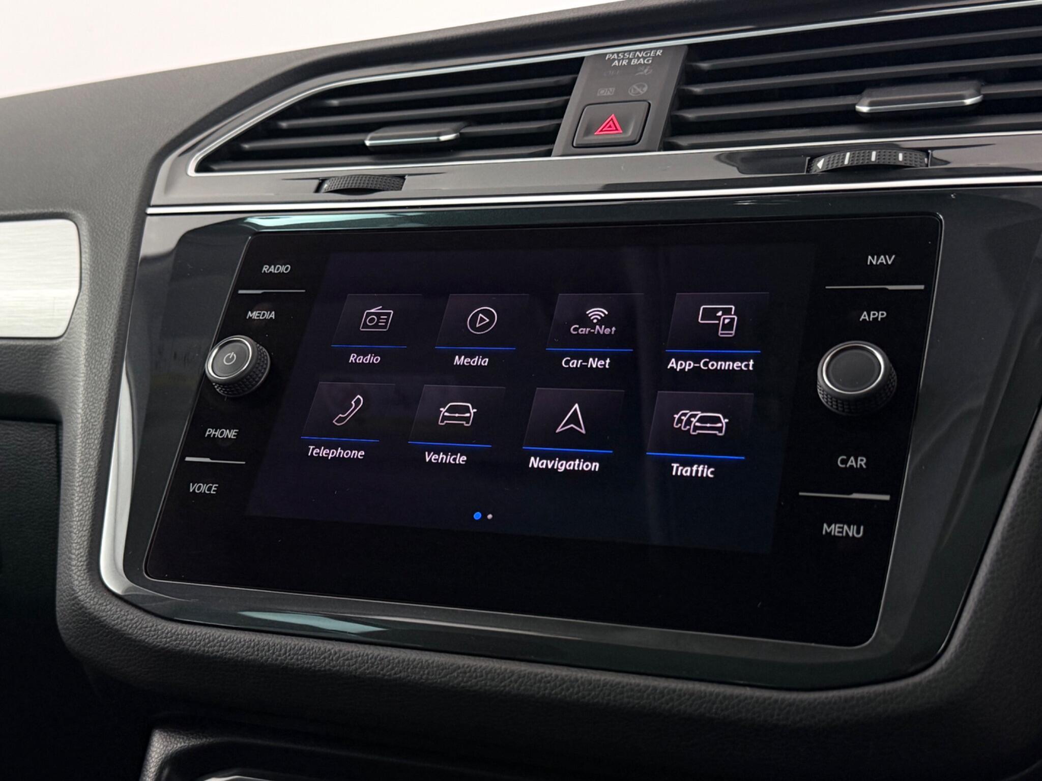 Volkswagen Tiguan view 19