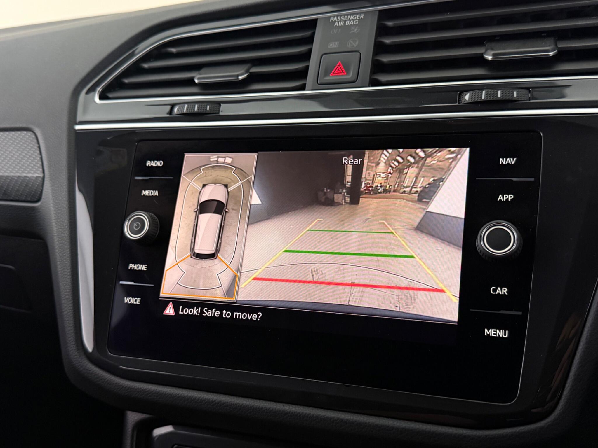 Volkswagen Tiguan view 29