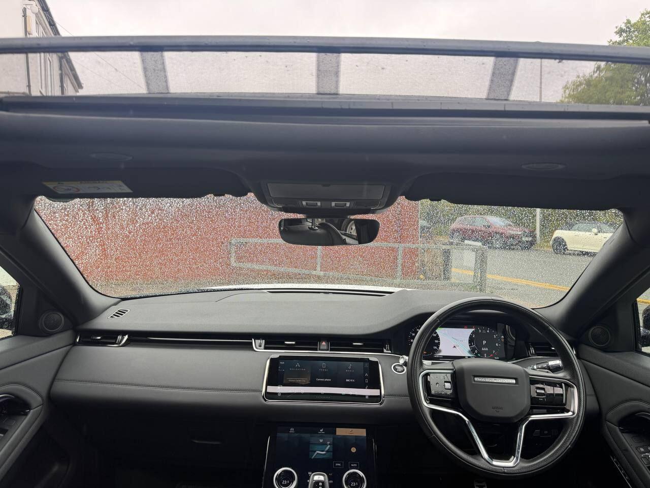 Land Rover Range Rover Evoque view 32
