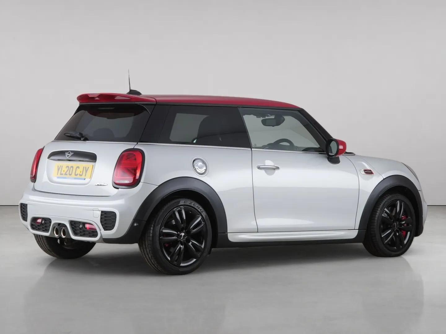 Mini Hatch view 8