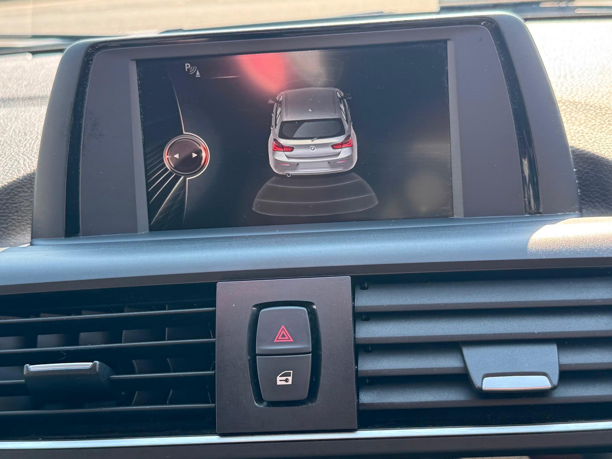 BMW 1 Series view 16