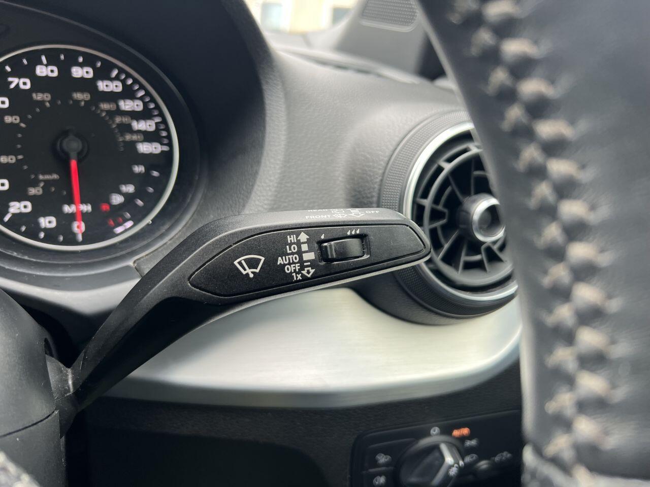 Audi Q2 view 56
