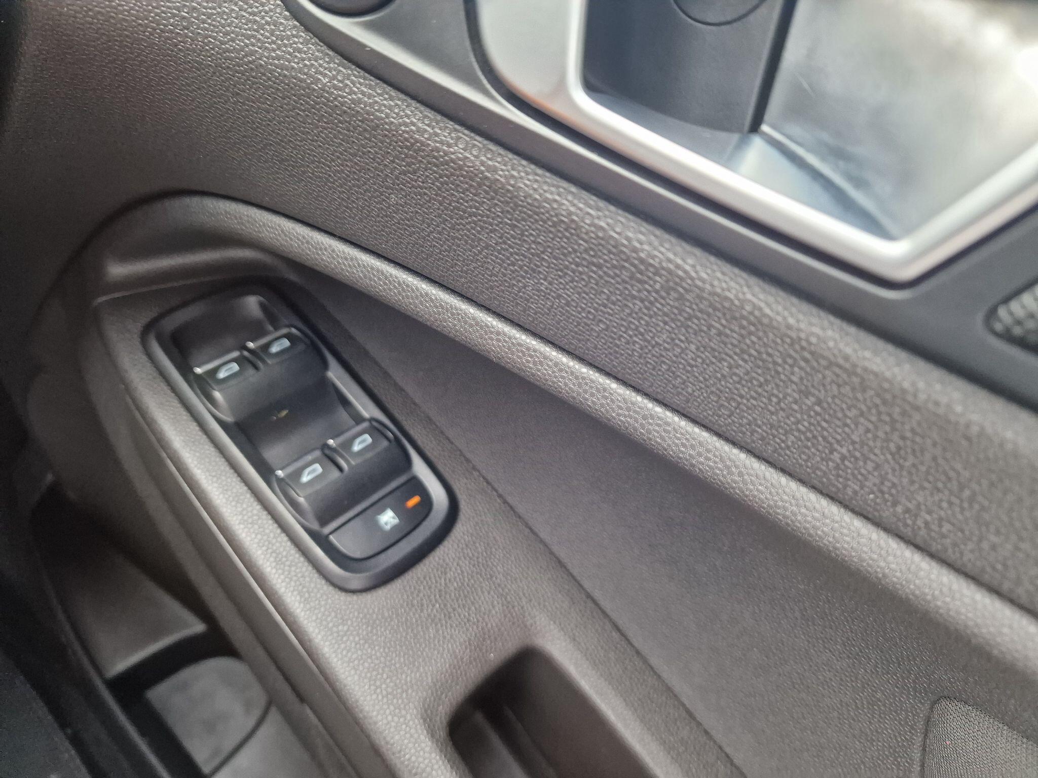 Ford Ecosport view 49
