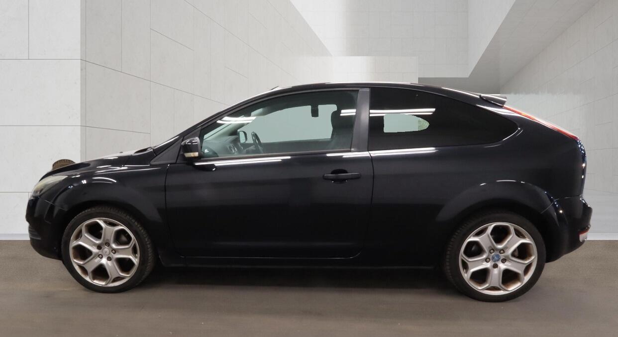 Ford Focus view 6