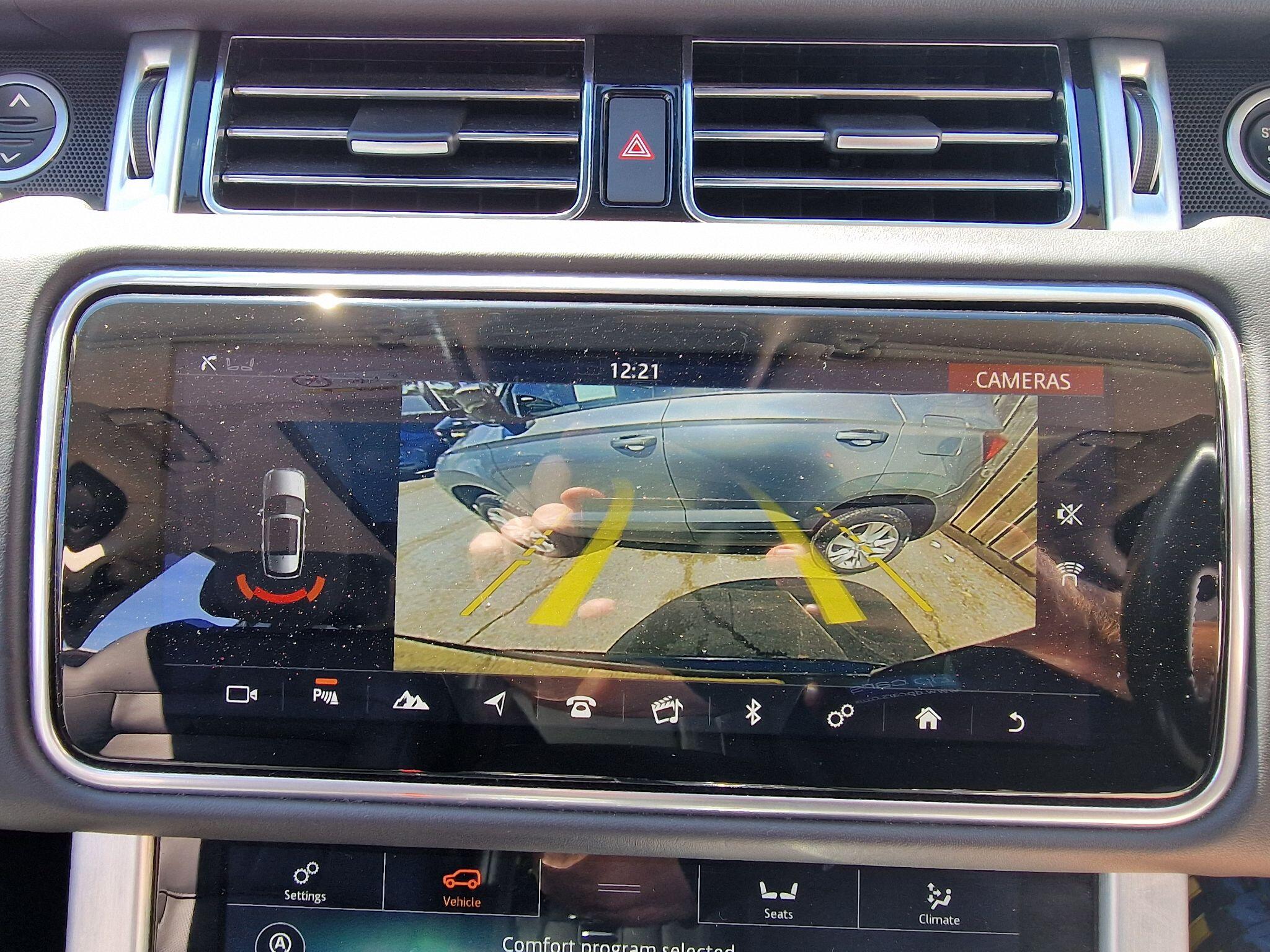 Land Rover Range Rover view 5