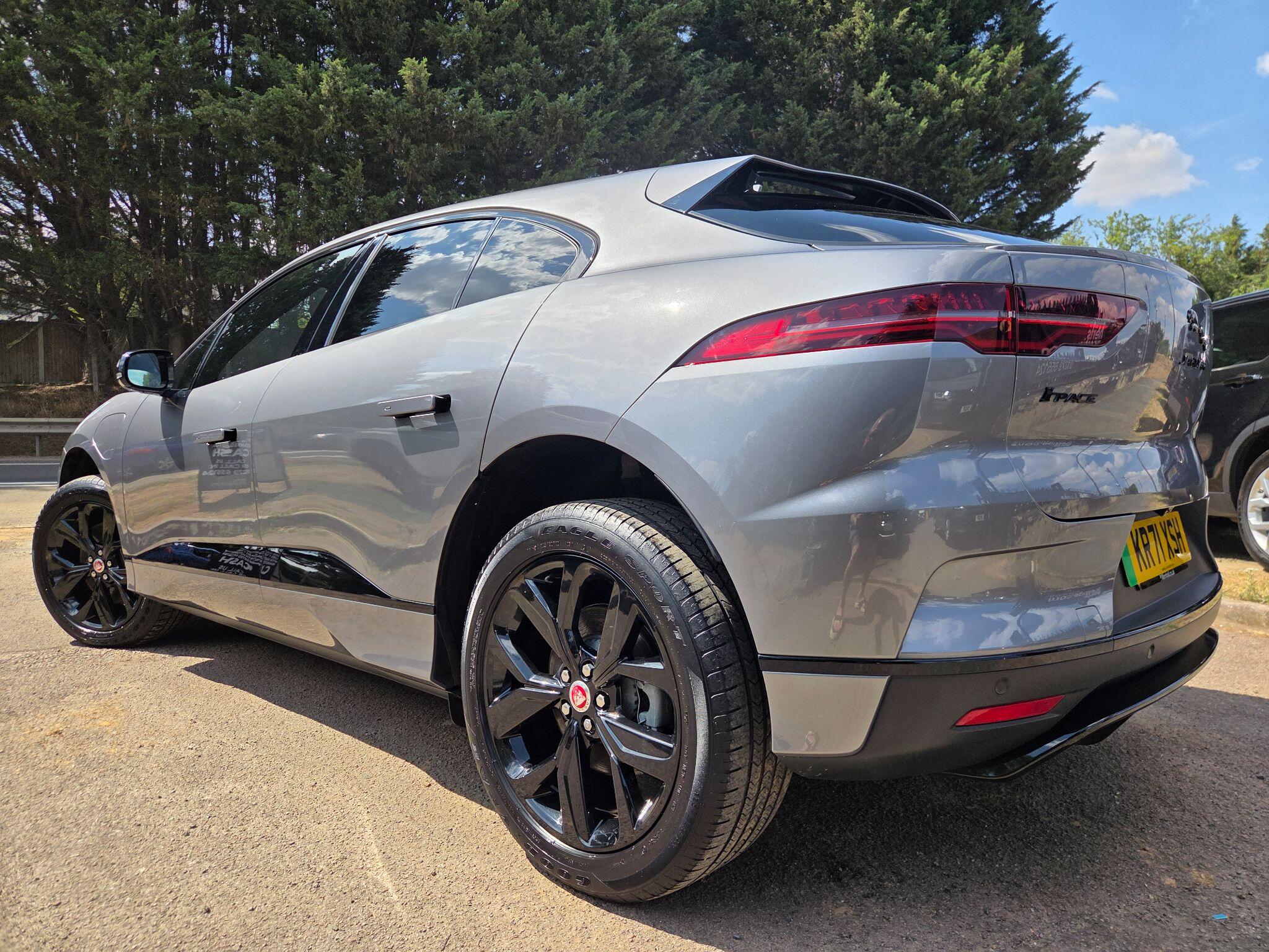 Jaguar I-Pace view 6