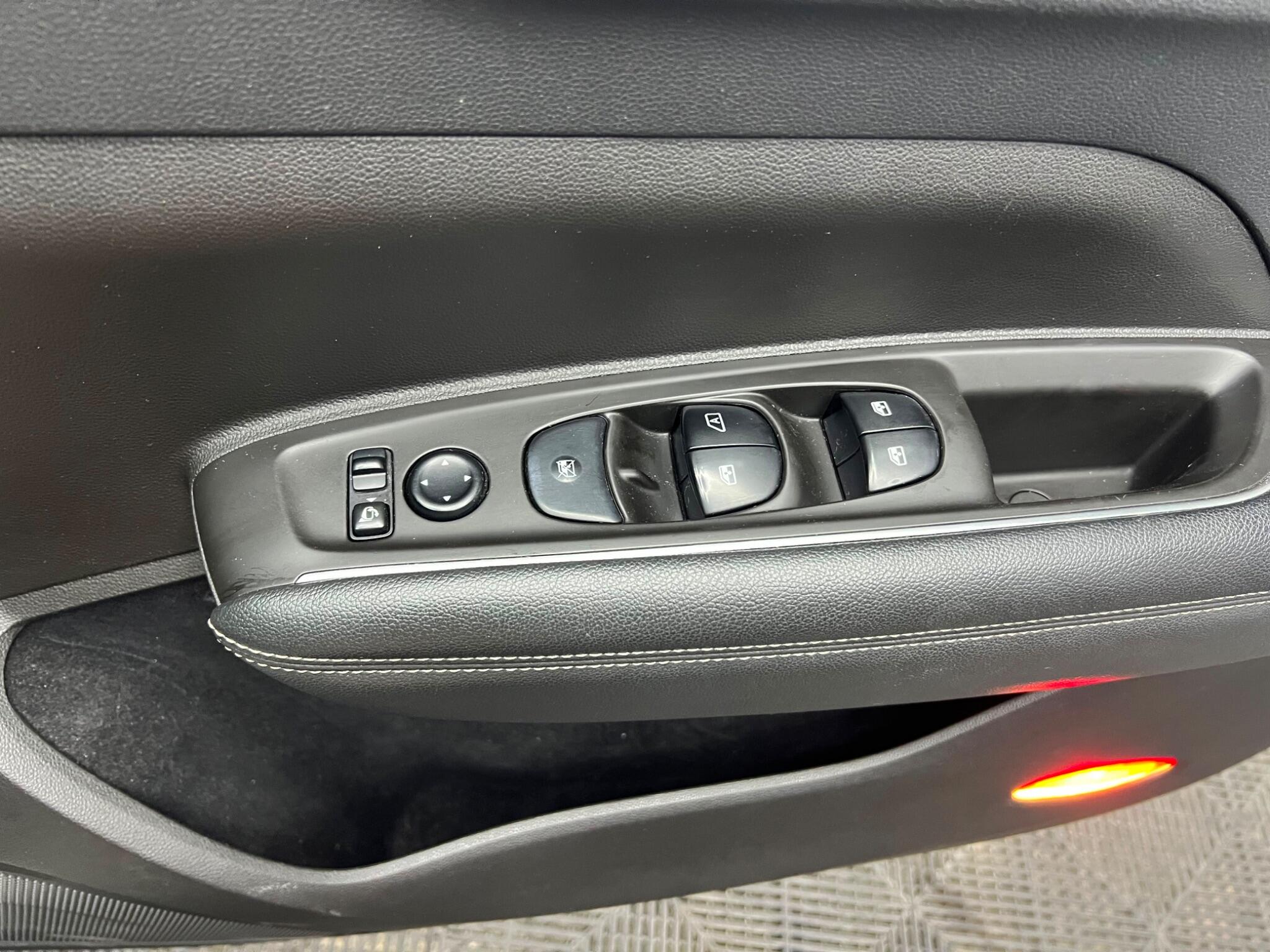 Renault Koleos view 15