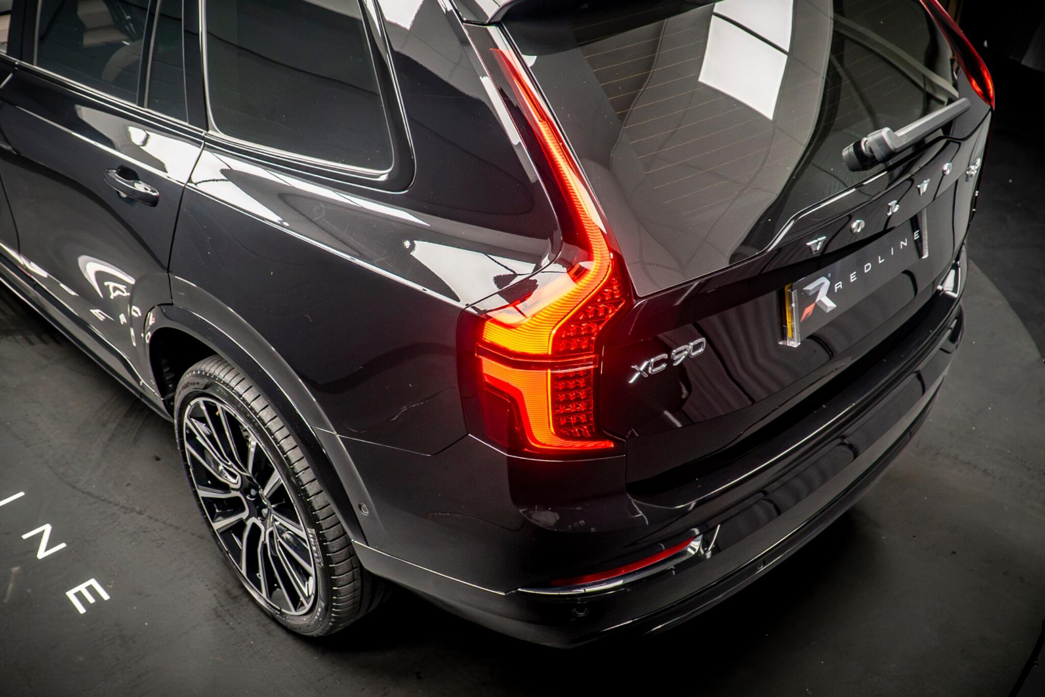 Volvo XC90 view 19