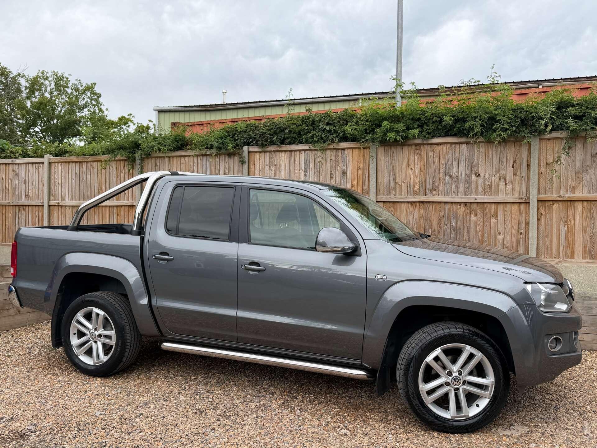 Volkswagen Amarok view 11