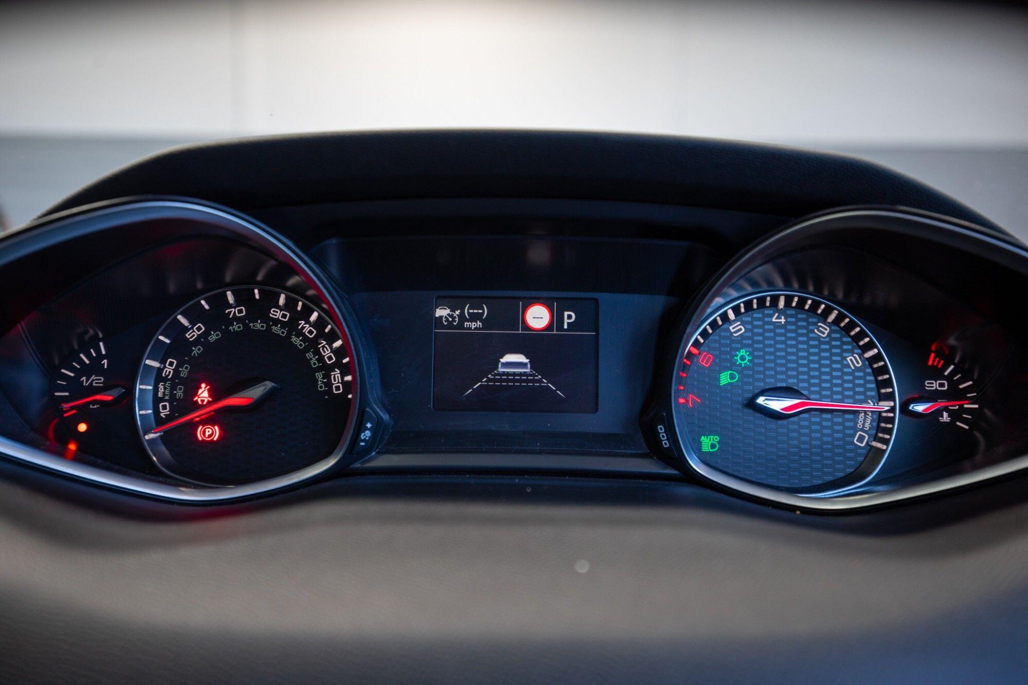 Peugeot 308 view 34