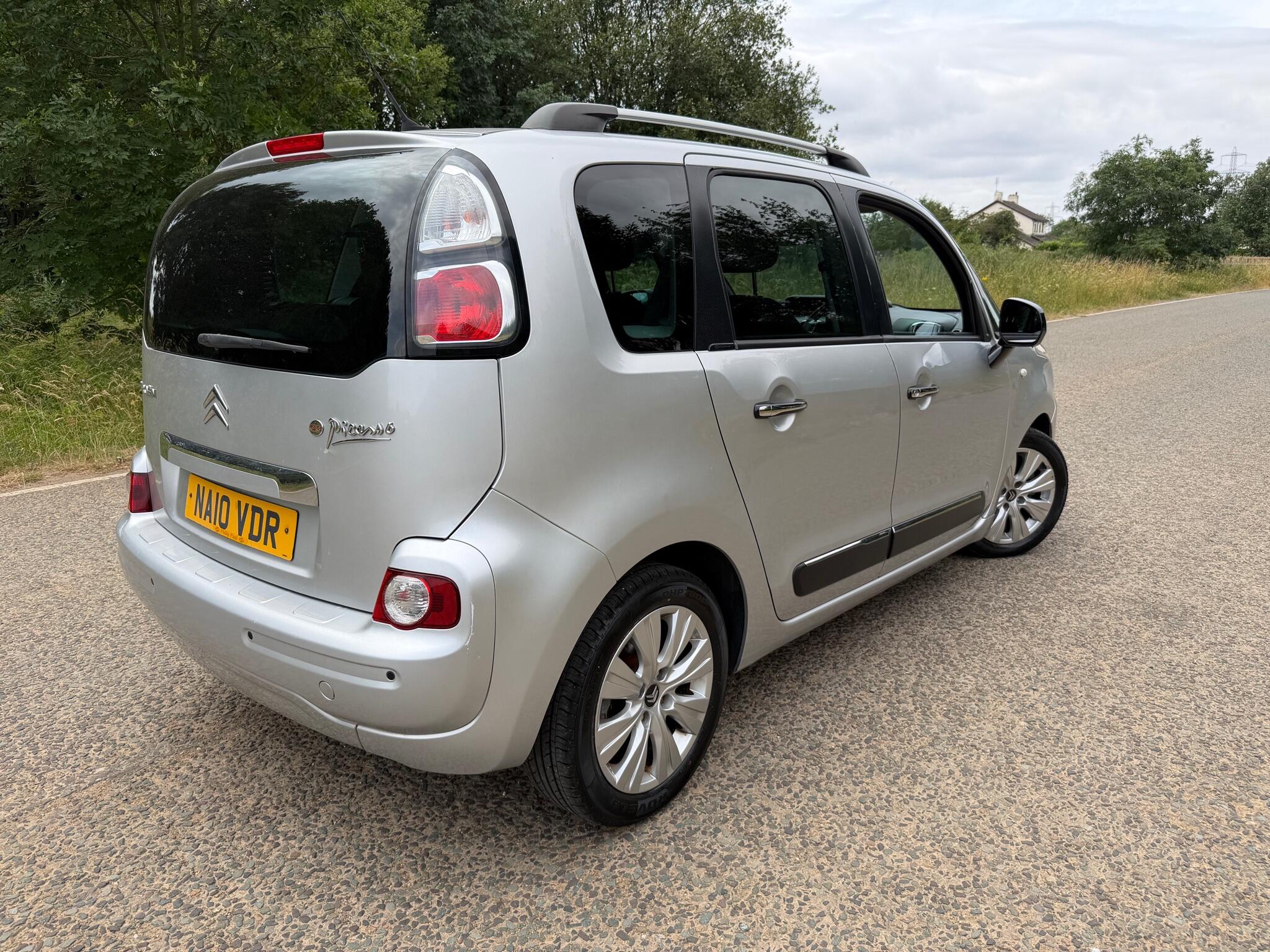 Citroen C3 Picasso view 29