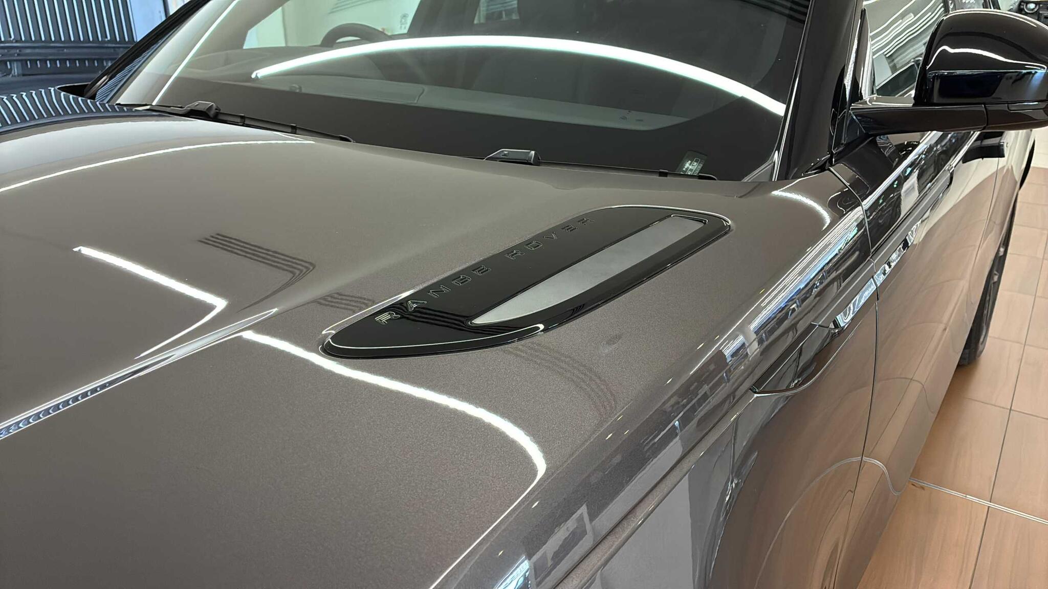 Land Rover Range Rover Velar view 20