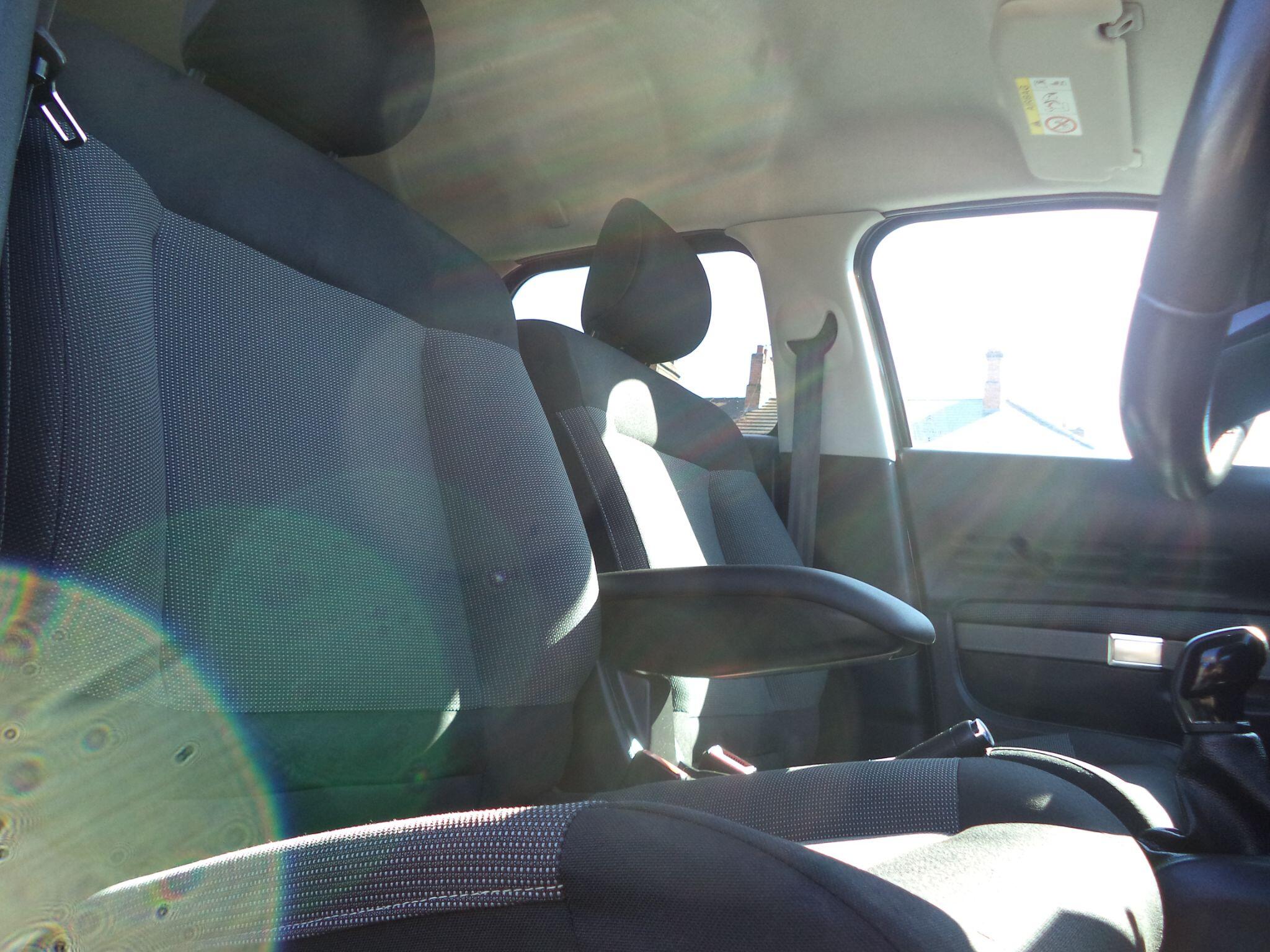 Citroen C4 Cactus view 30