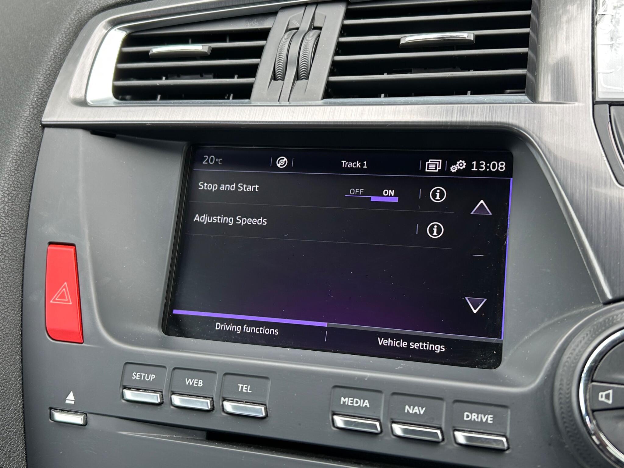 DS Automobiles DS 5 view 34