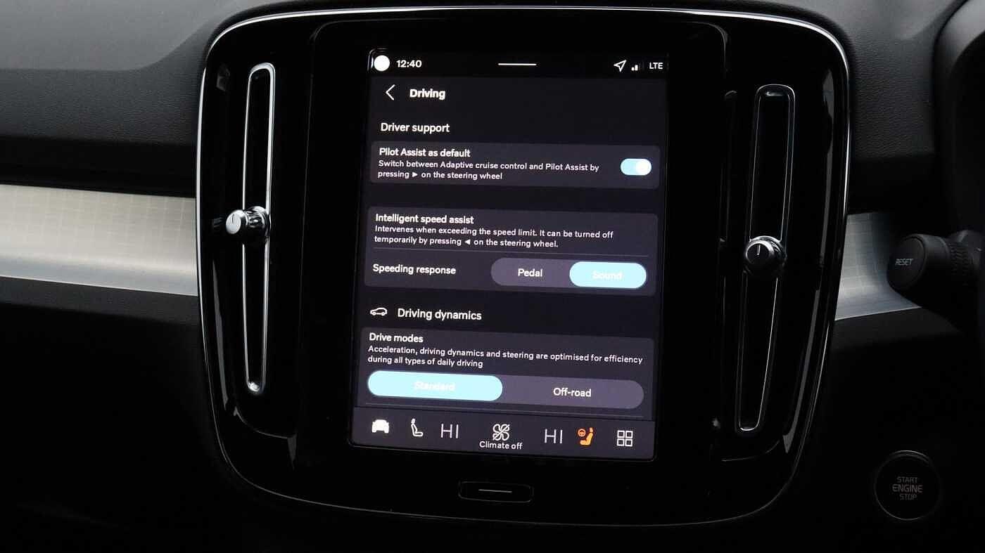 Volvo XC40 view 38