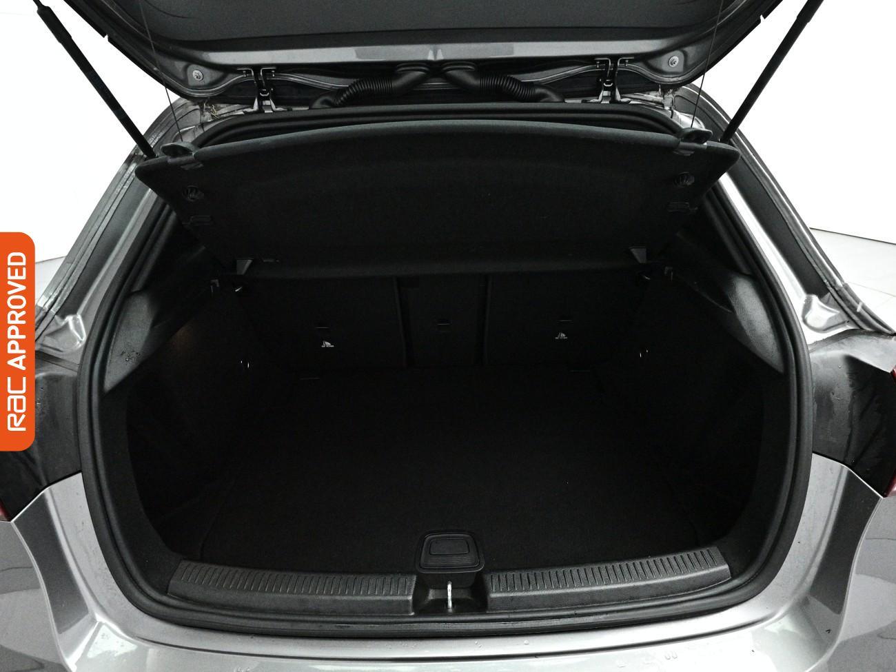 Mercedes-Benz A-Class view 26