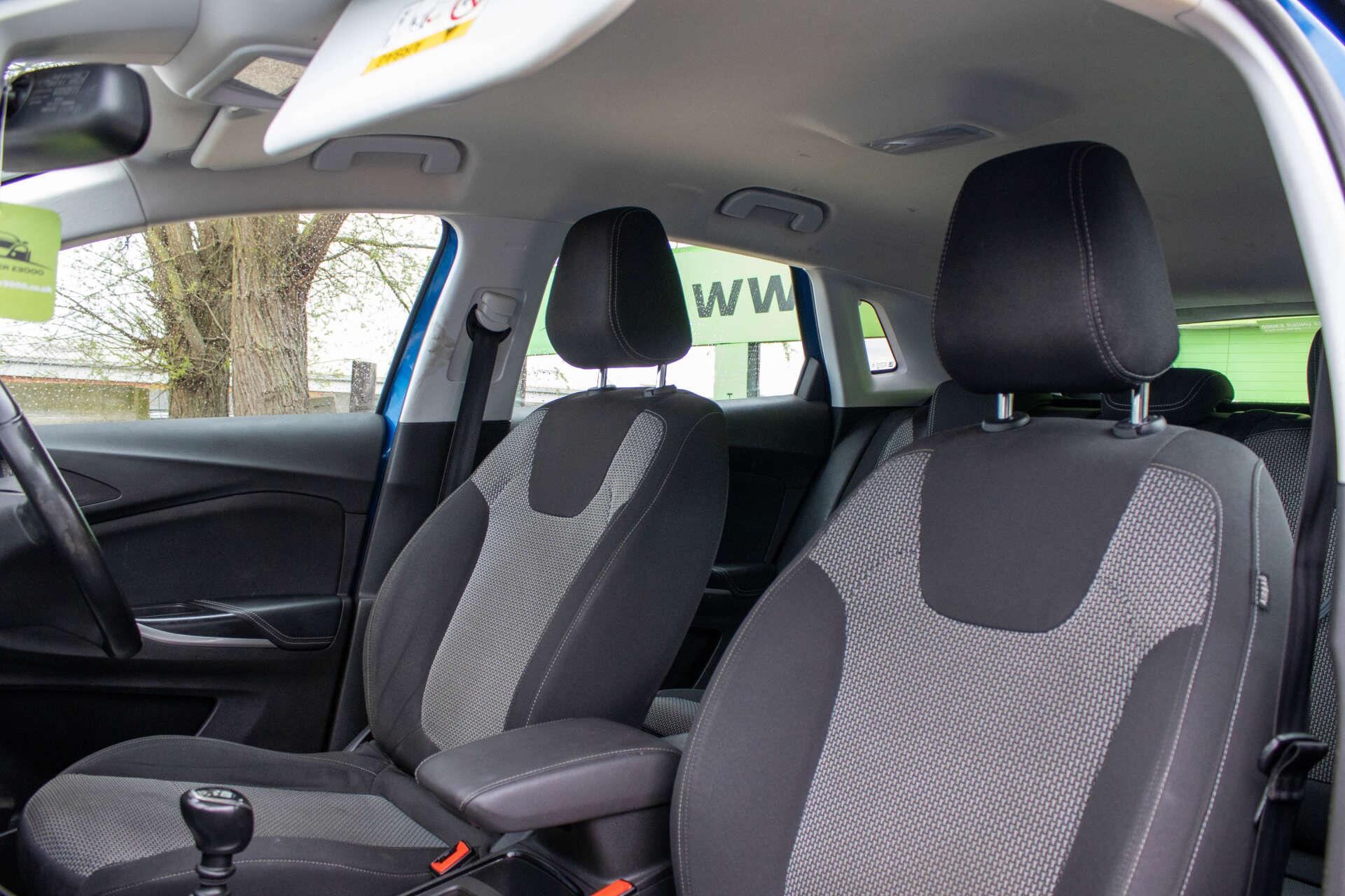 Vauxhall Grandland X view 14