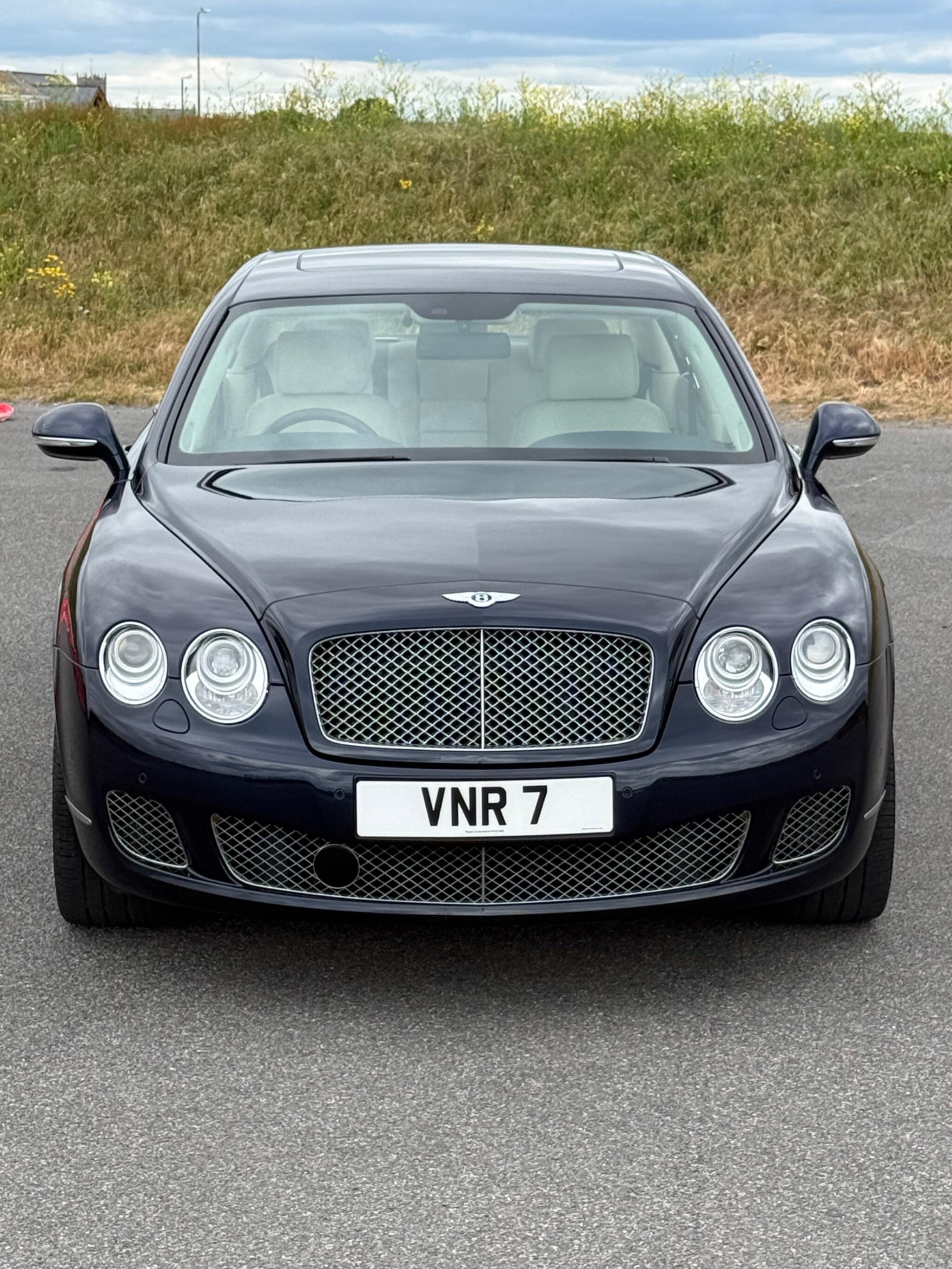 Bentley Continental view 90