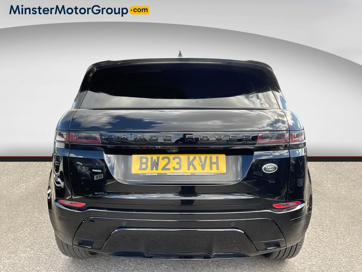 Land Rover Range Rover Evoque view 3
