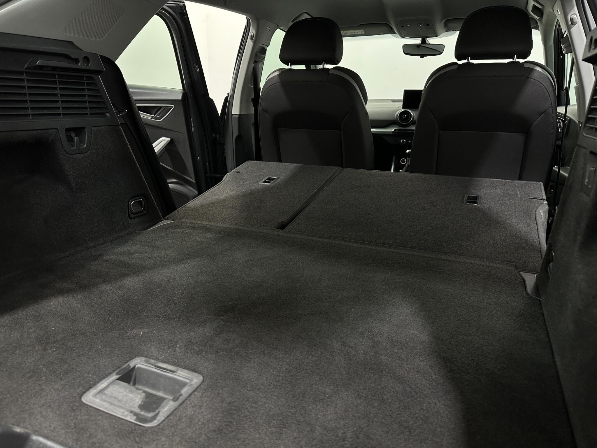 Audi Q2 view 45