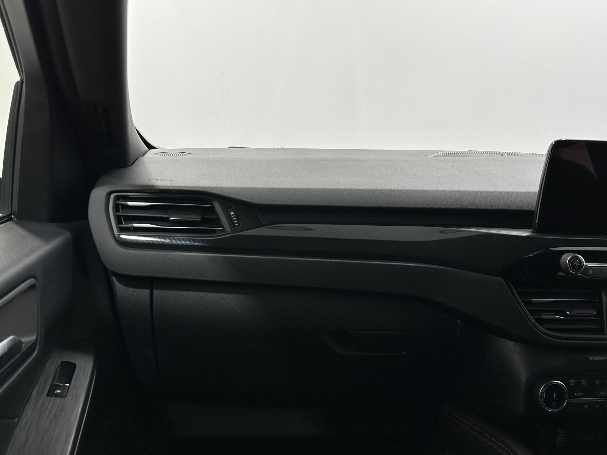 Ford Kuga view 28