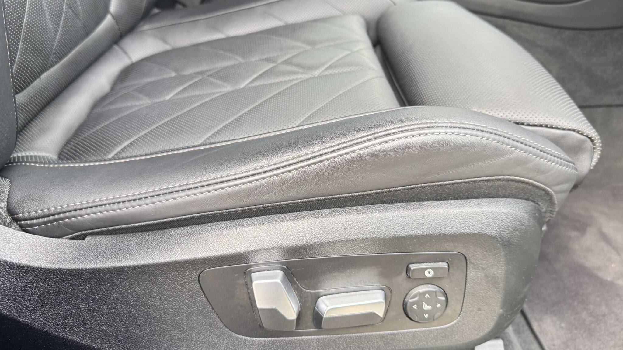 BMW X5 view 23