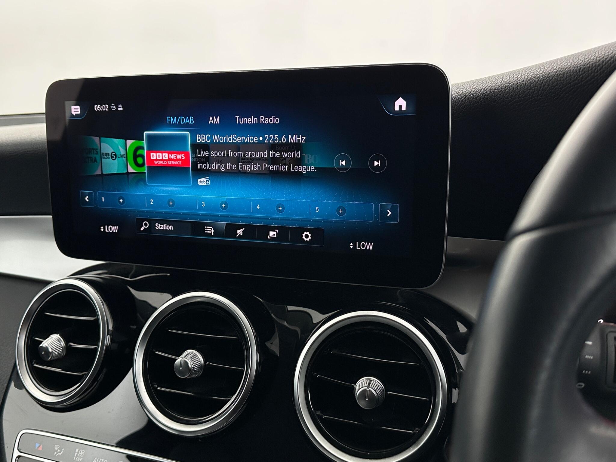 Mercedes-Benz GLC view 26
