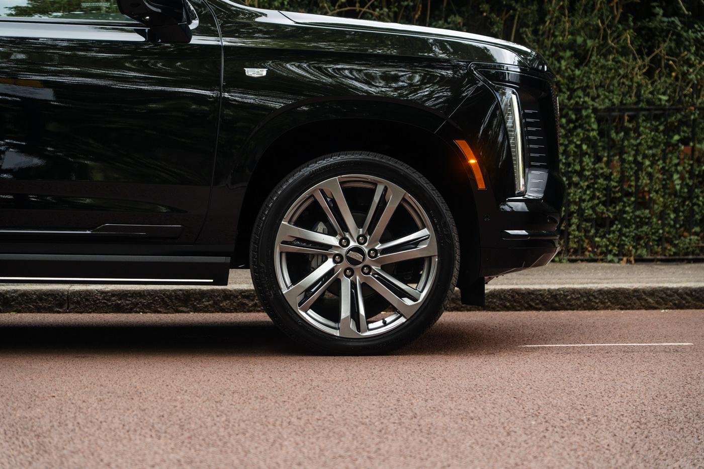 Cadillac Escalade view 11
