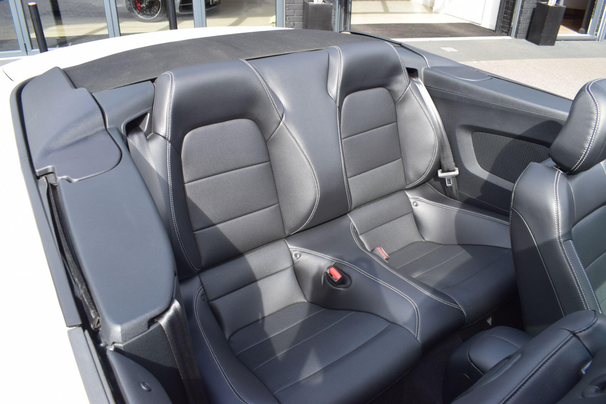 Ford Mustang view 35