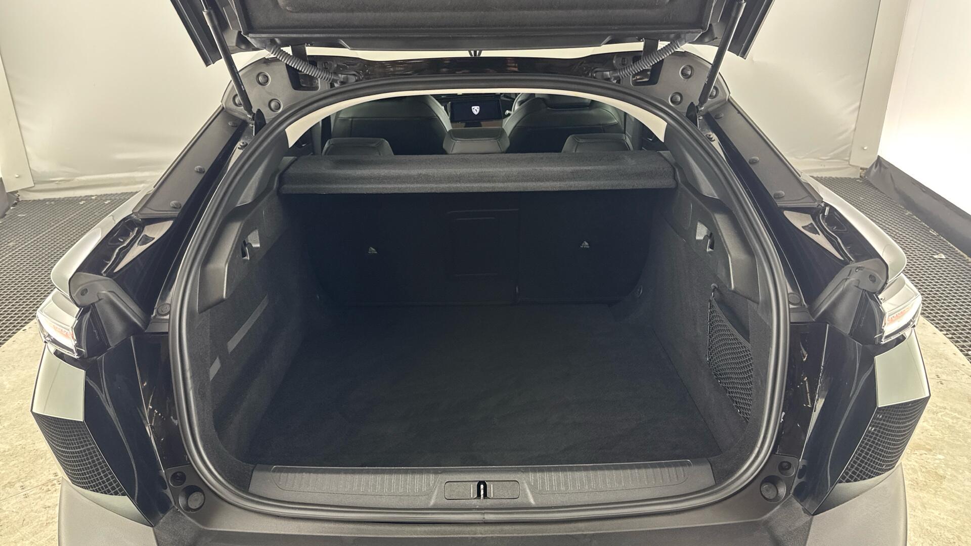 Peugeot 408 view 15