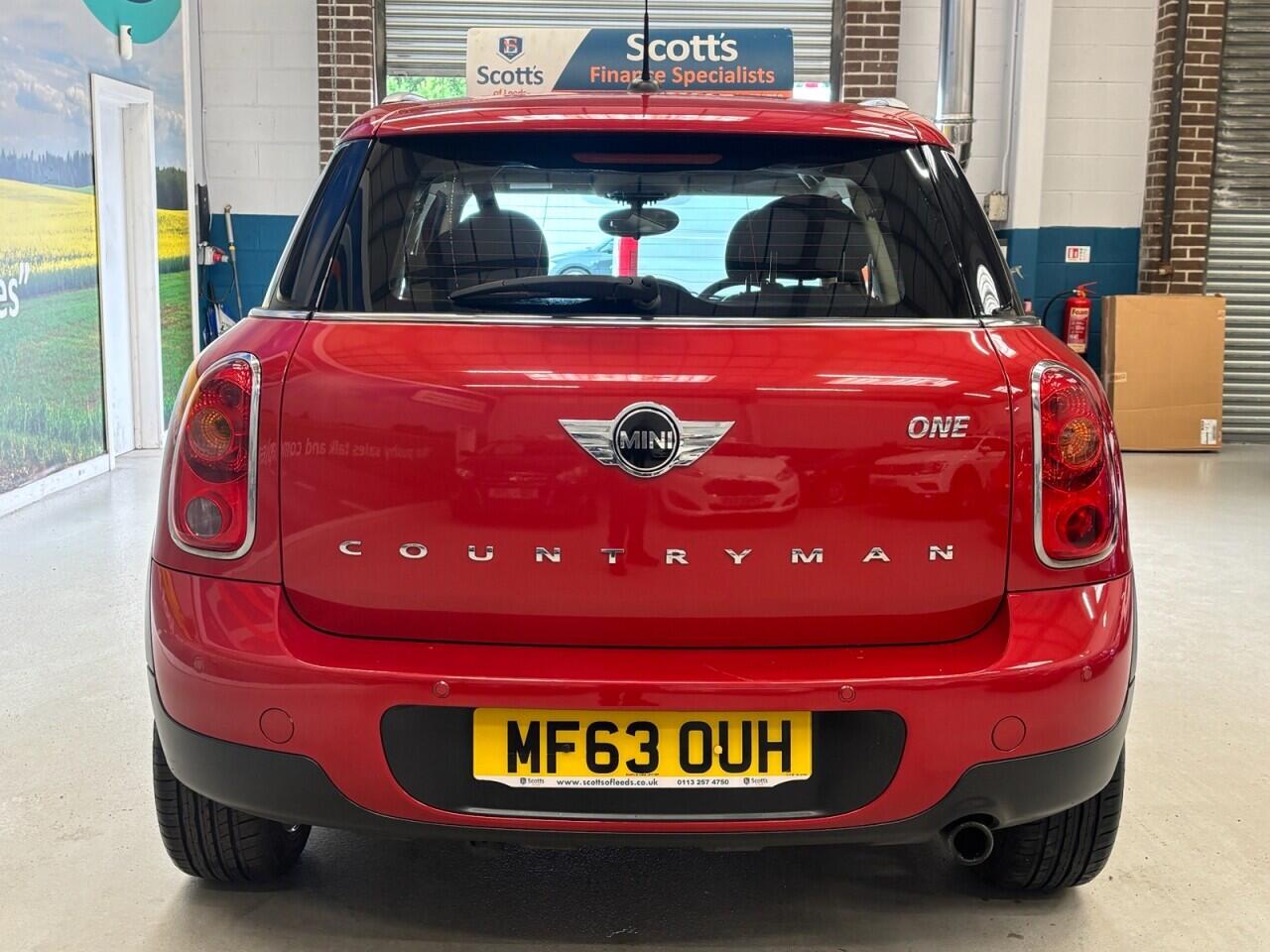 MINI Countryman view 6