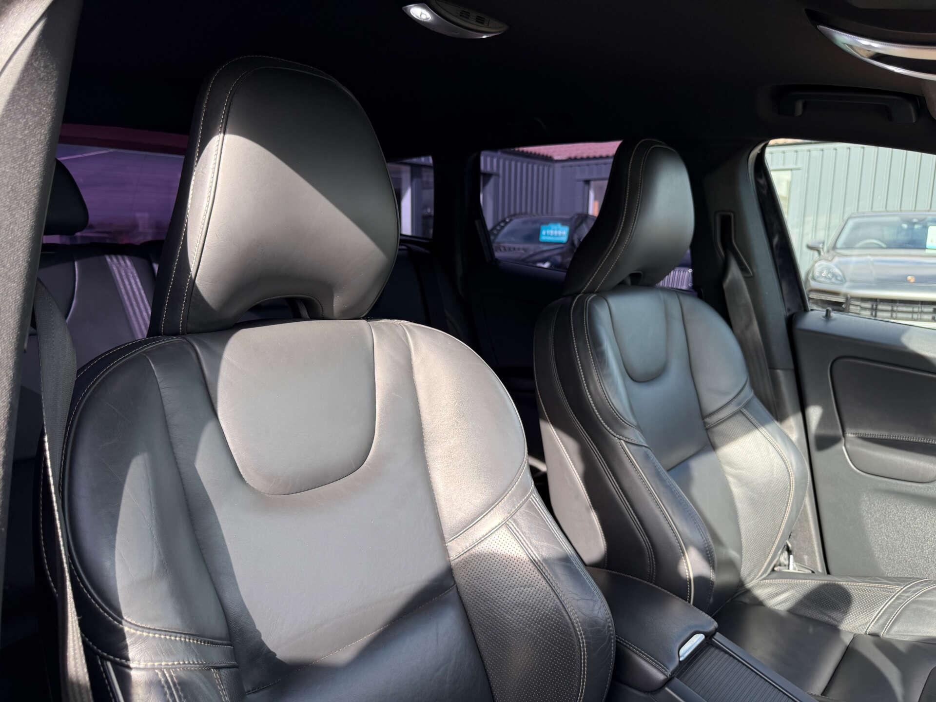 Volvo XC60 view 42