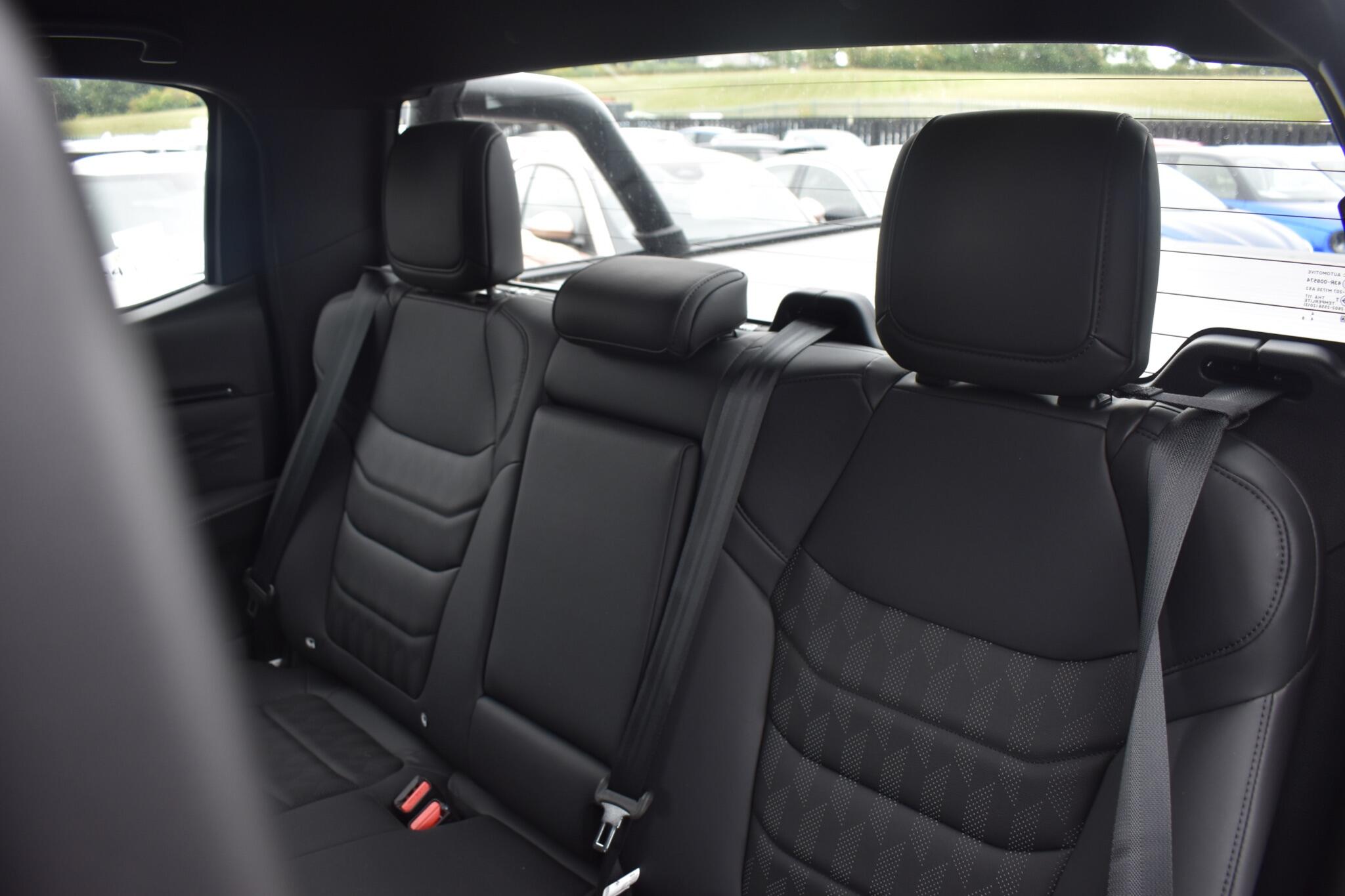 D-Max - 1.9 TD V-Cross Auto 4WD Euro 6 (s/s) 4dr - Image 15