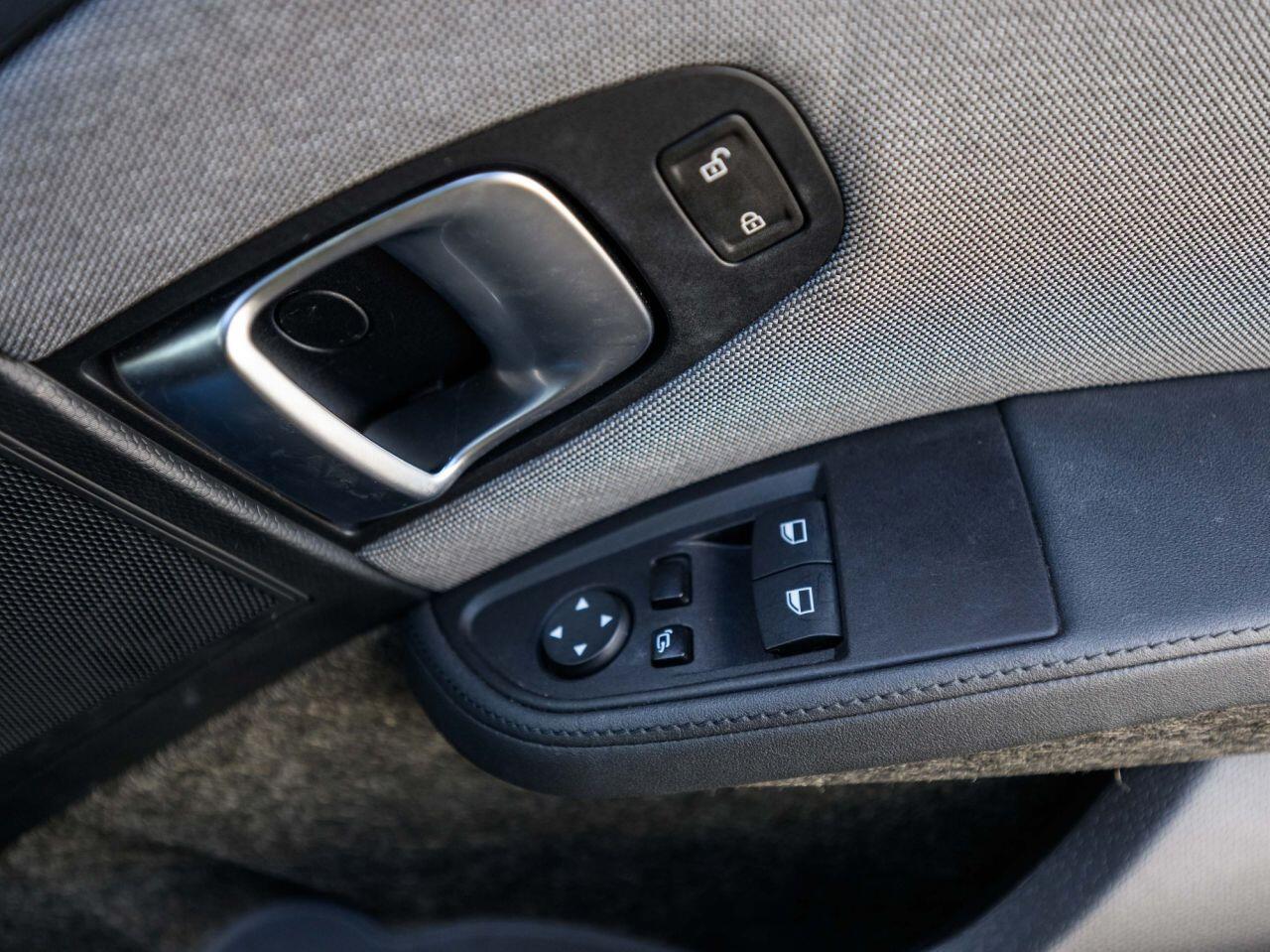 BMW I3 view 14