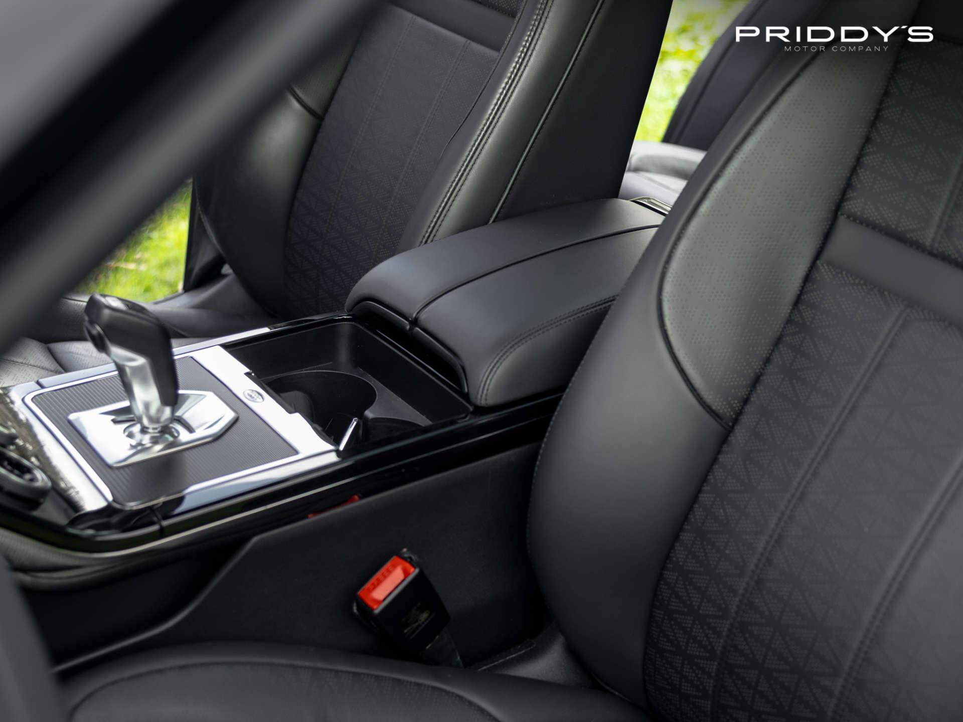 Land Rover Range Rover Evoque view 35