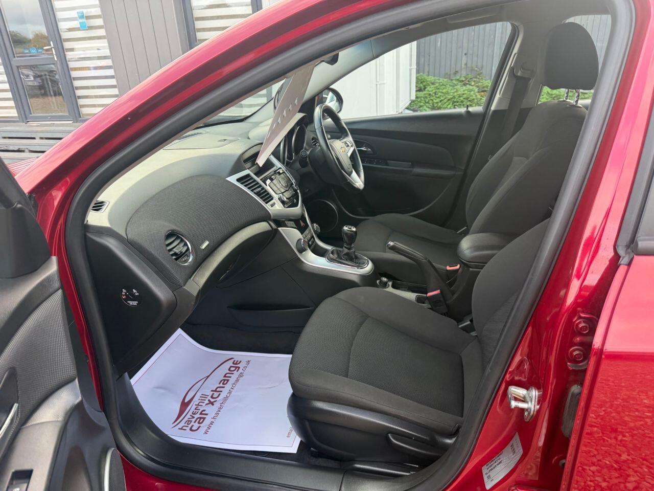 Chevrolet Cruze view 10