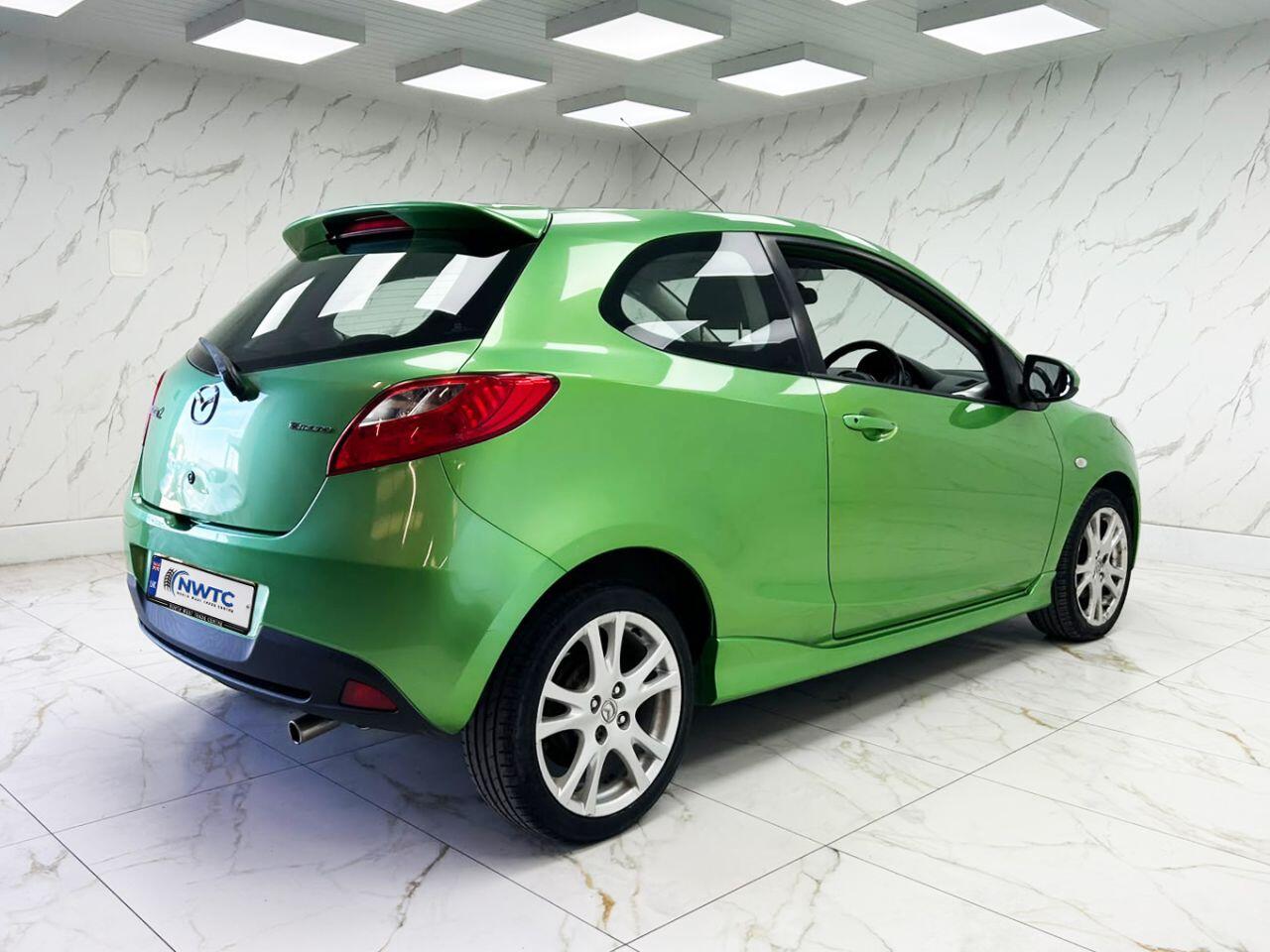 Mazda Mazda2 view 12