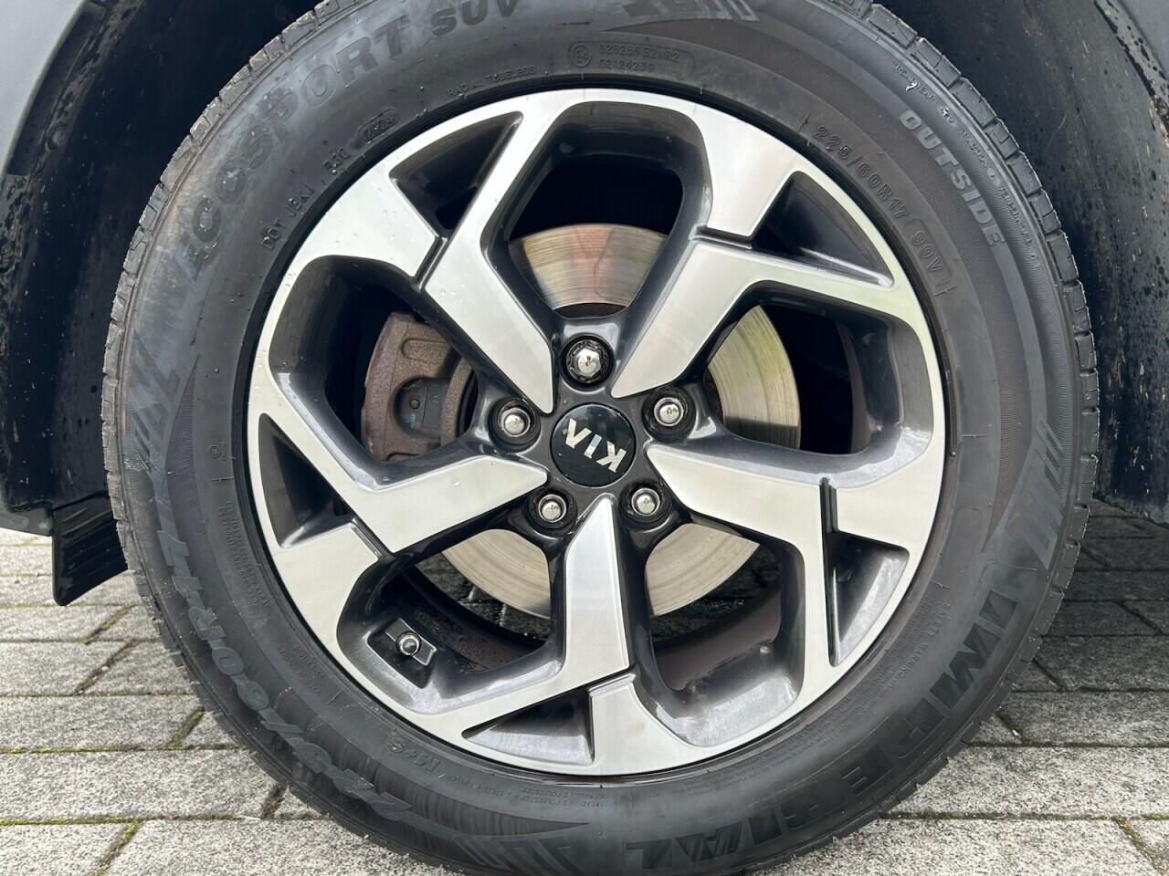 Kia Sportage view 45