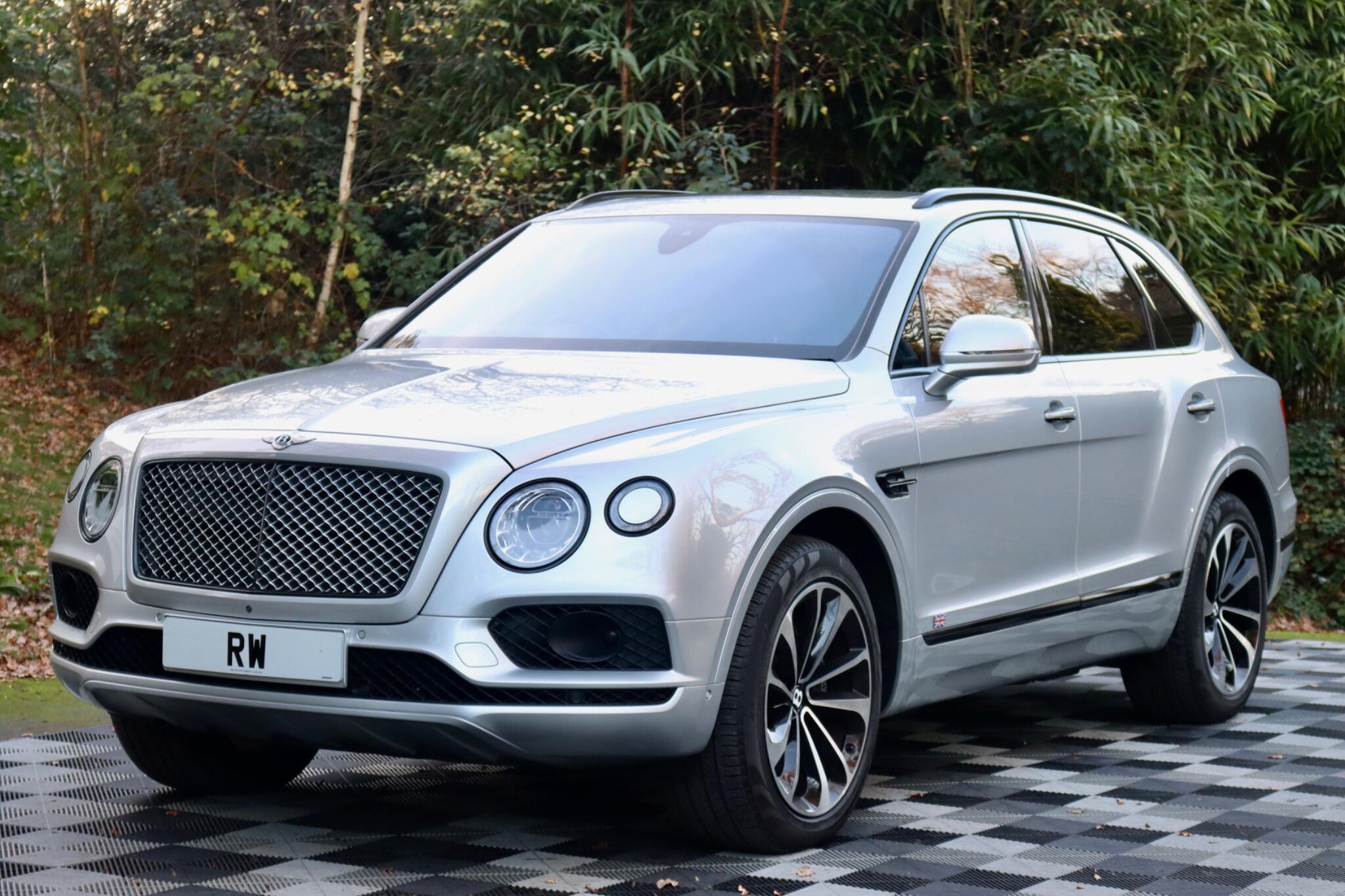 Bentley Bentayga view 19