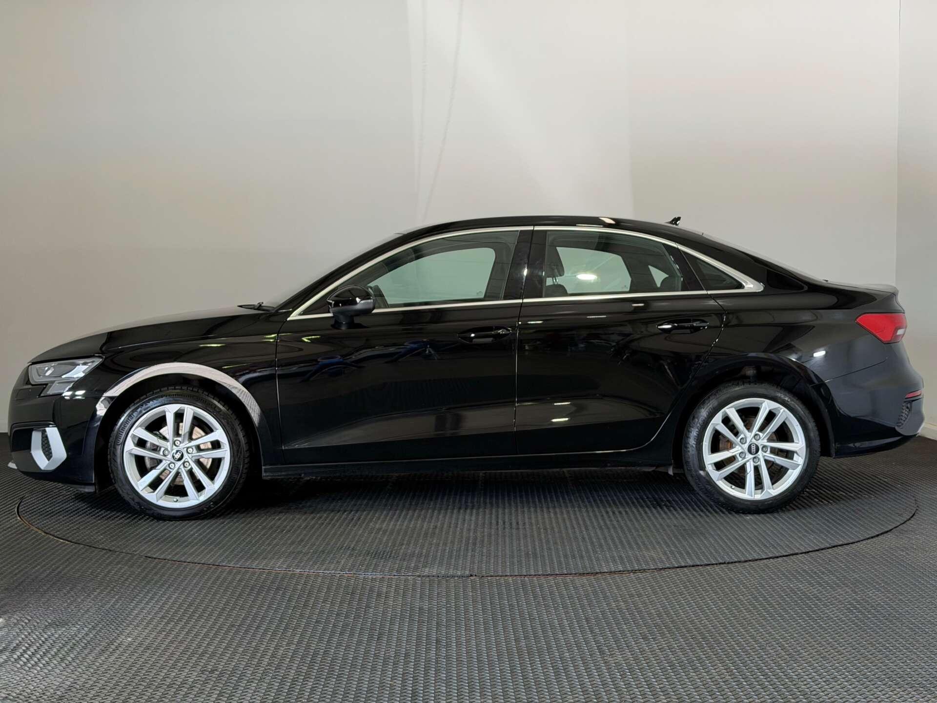 Audi A3 view 4