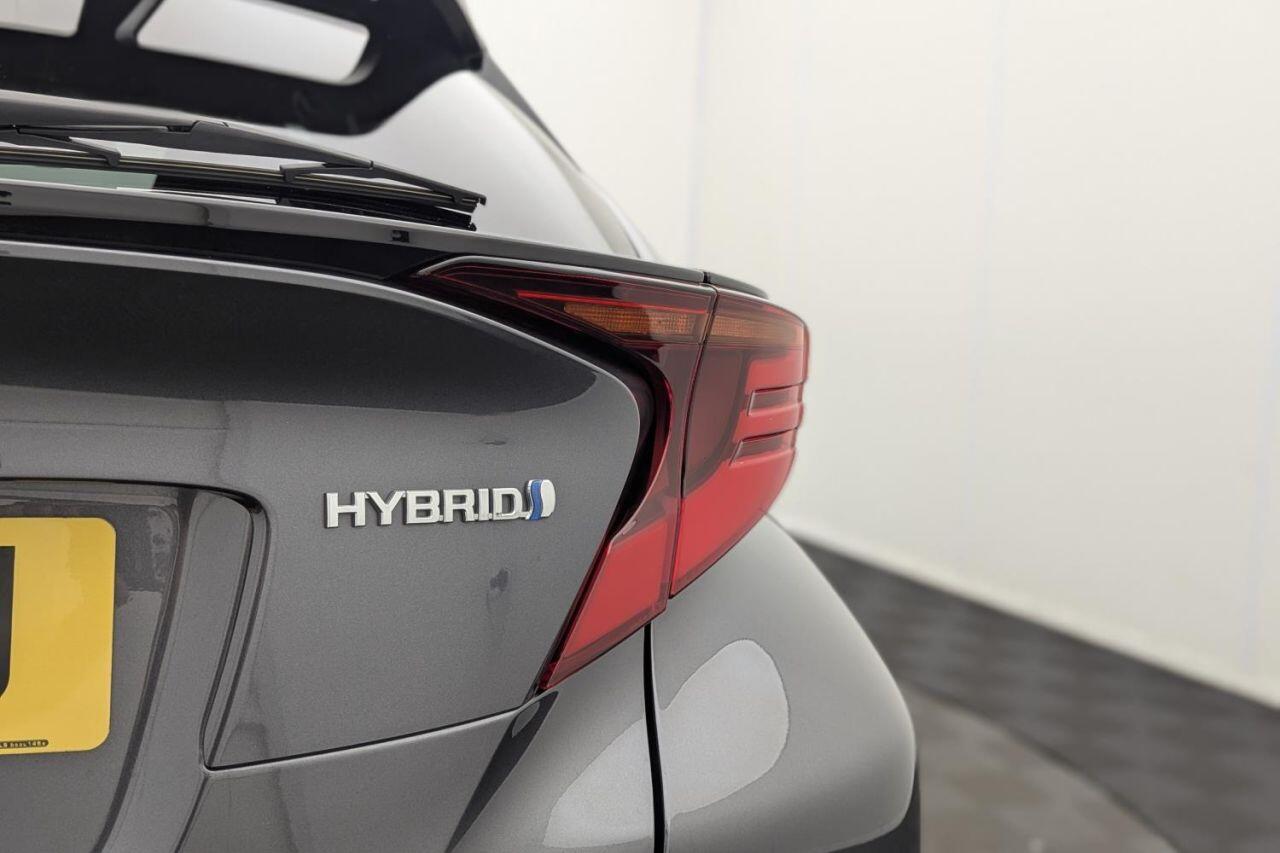 Toyota C-HR view 46