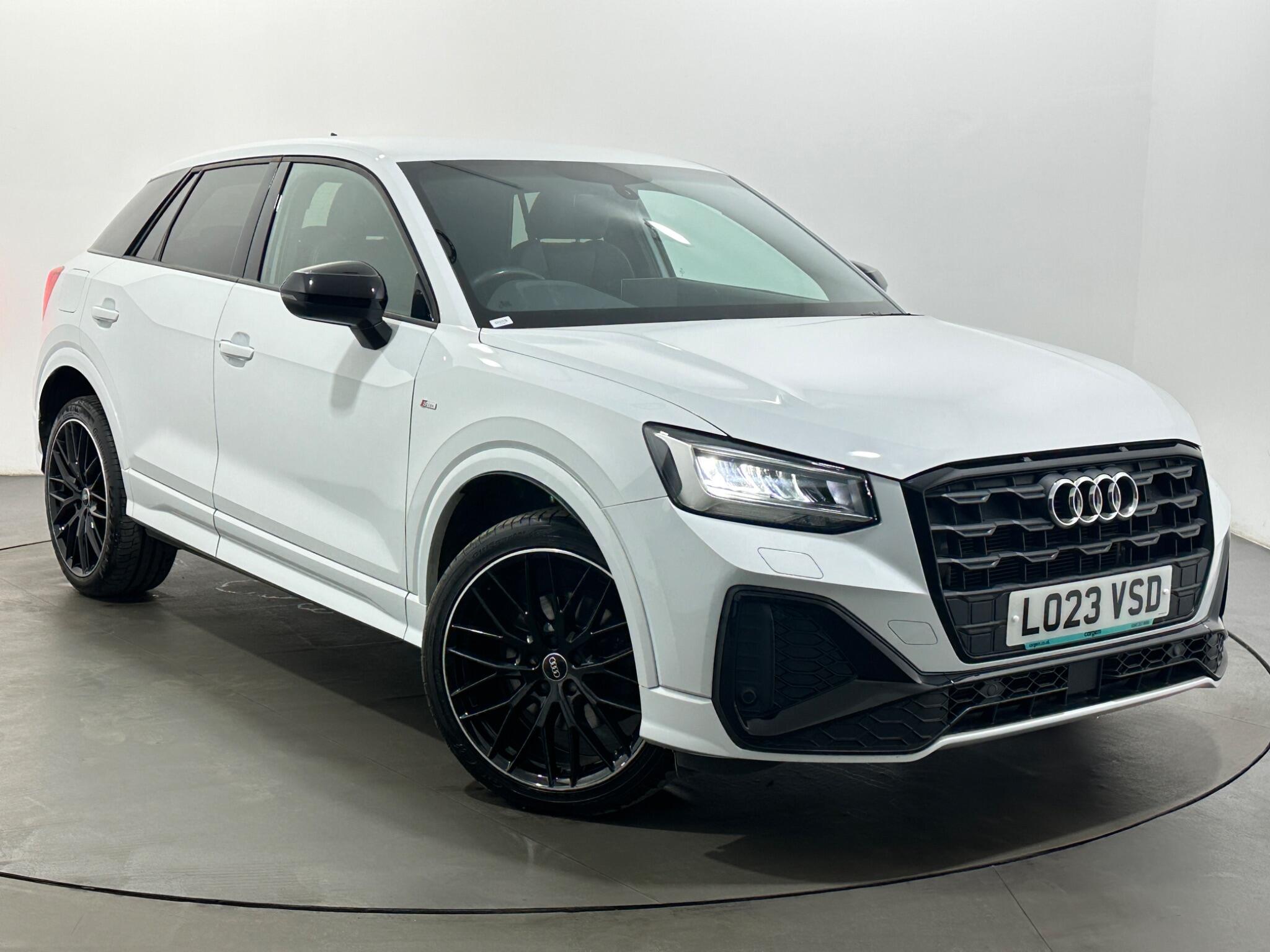 Audi Q2 view 52