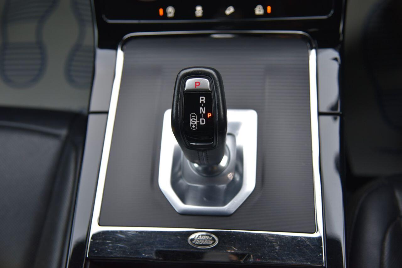 Land Rover Range Rover Evoque view 47