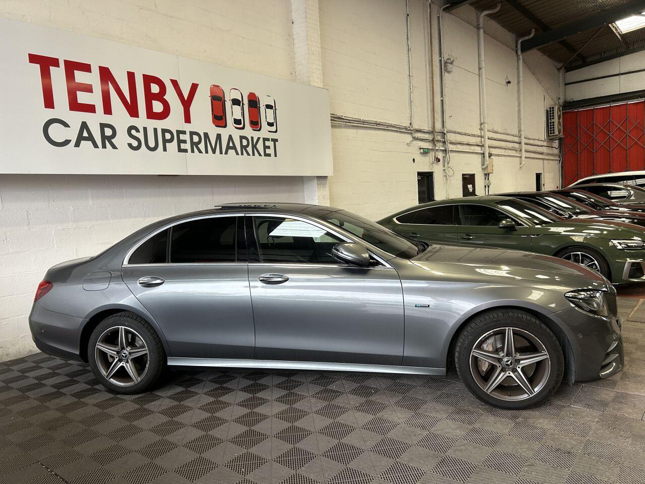 Mercedes-Benz E Class view 11