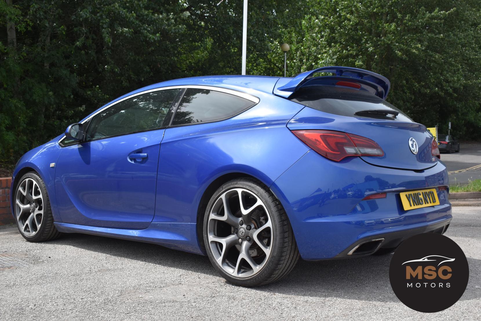 Vauxhall Astra GTC view 15