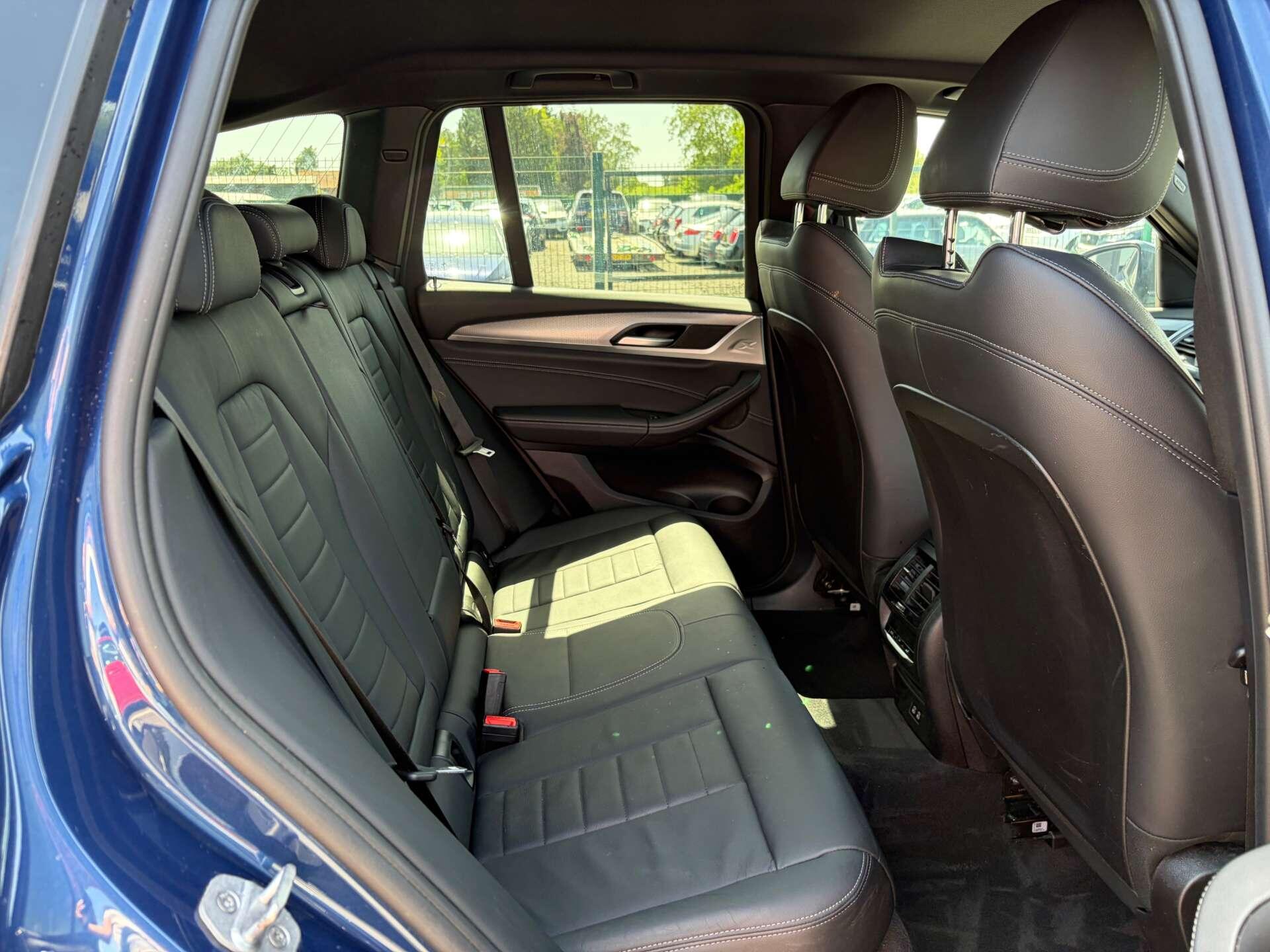 BMW X3 view 29