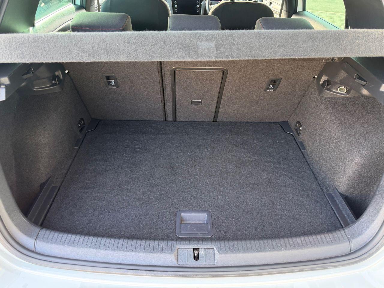 Volkswagen Golf view 25