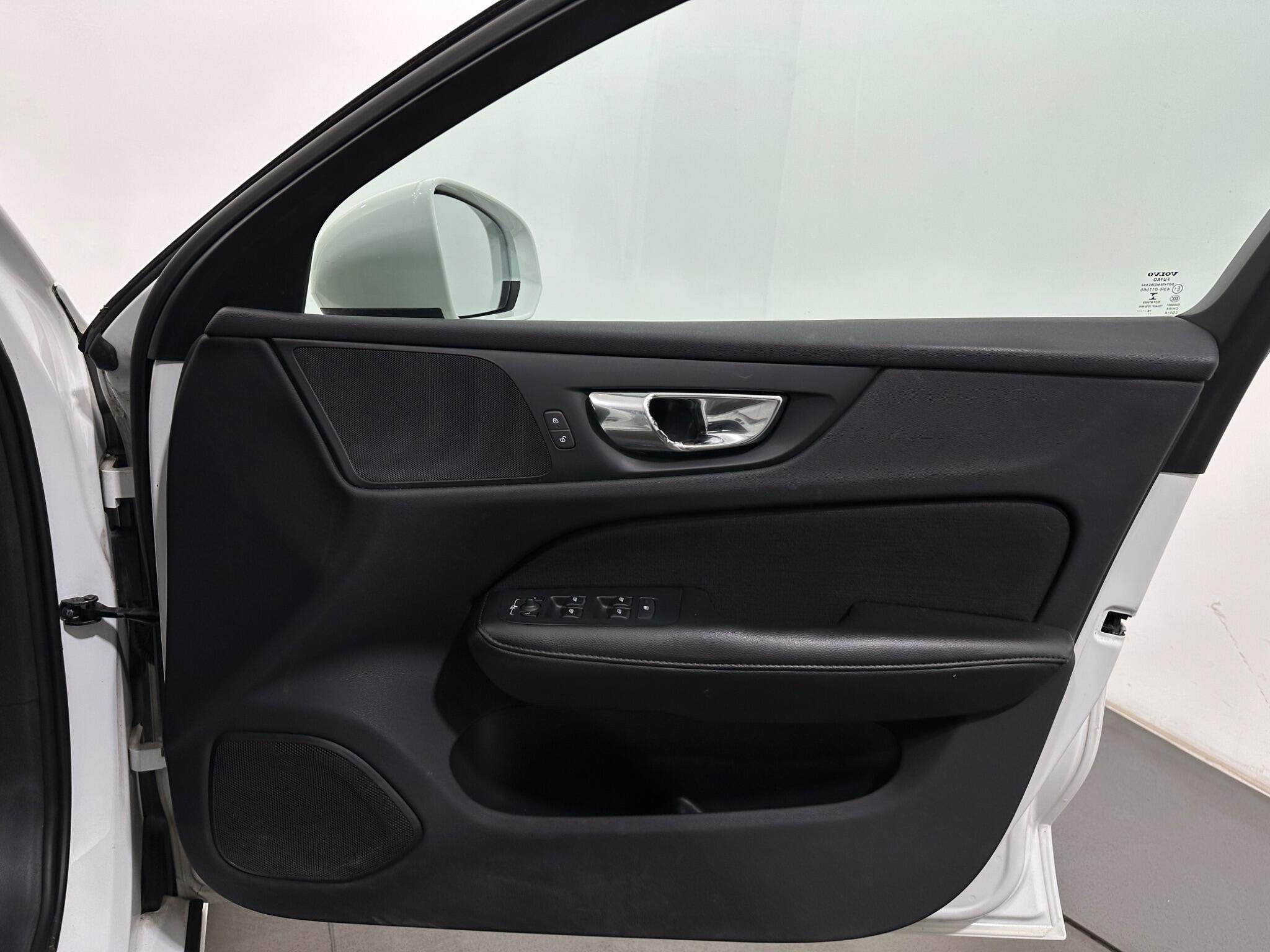 Volvo V60 view 32