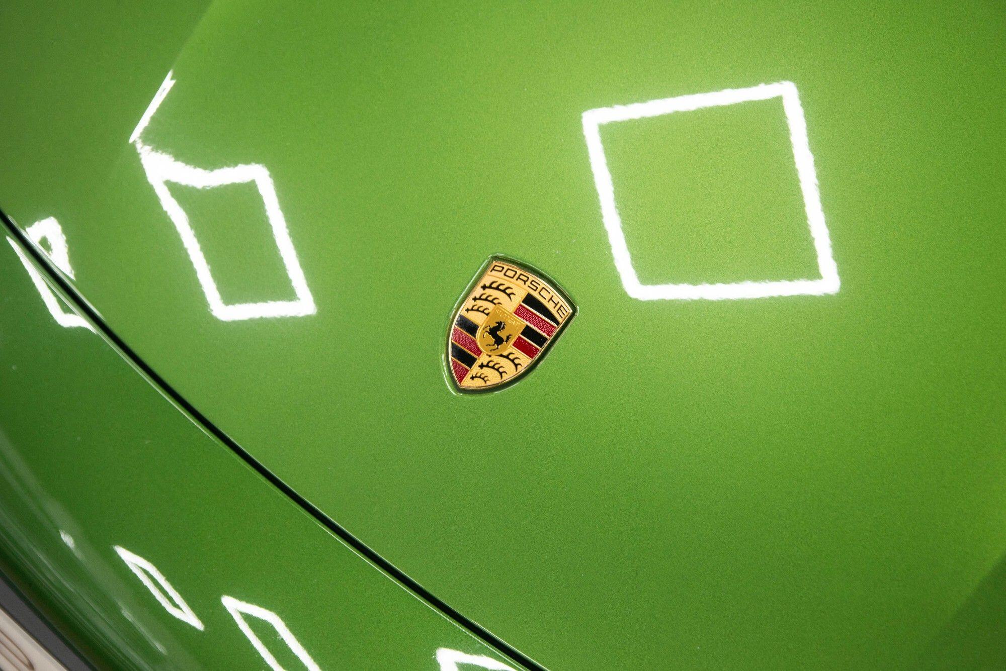 Porsche Taycan view 10